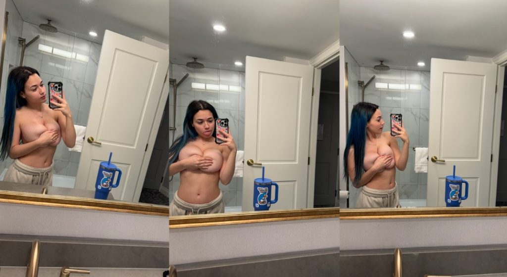 Sofiiiiagomez Handbra Mirror Selfies Photos
